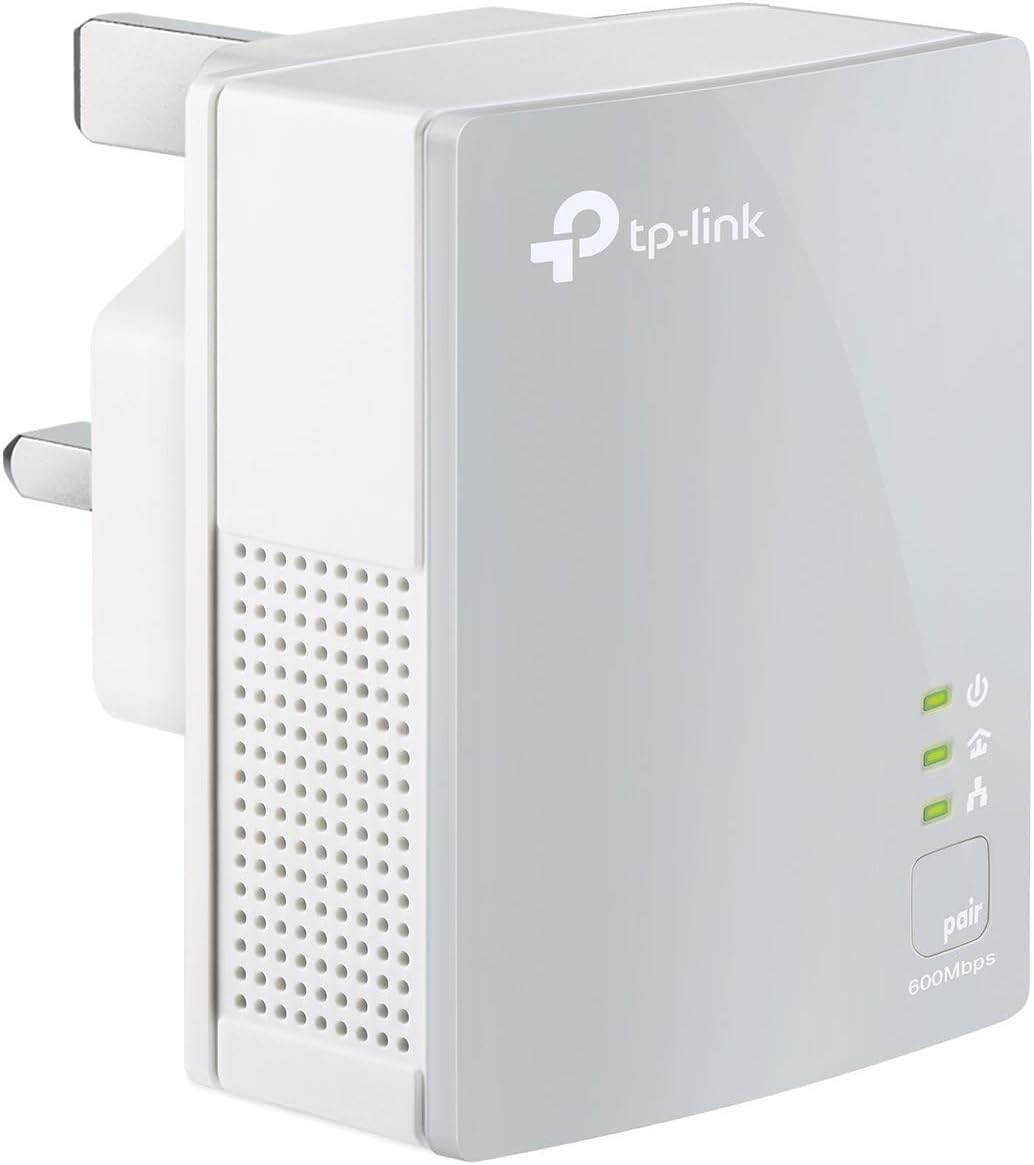 TP-Link TL-PA4010 KIT AV600 Powerline Adapter Starter Kit - New Condition