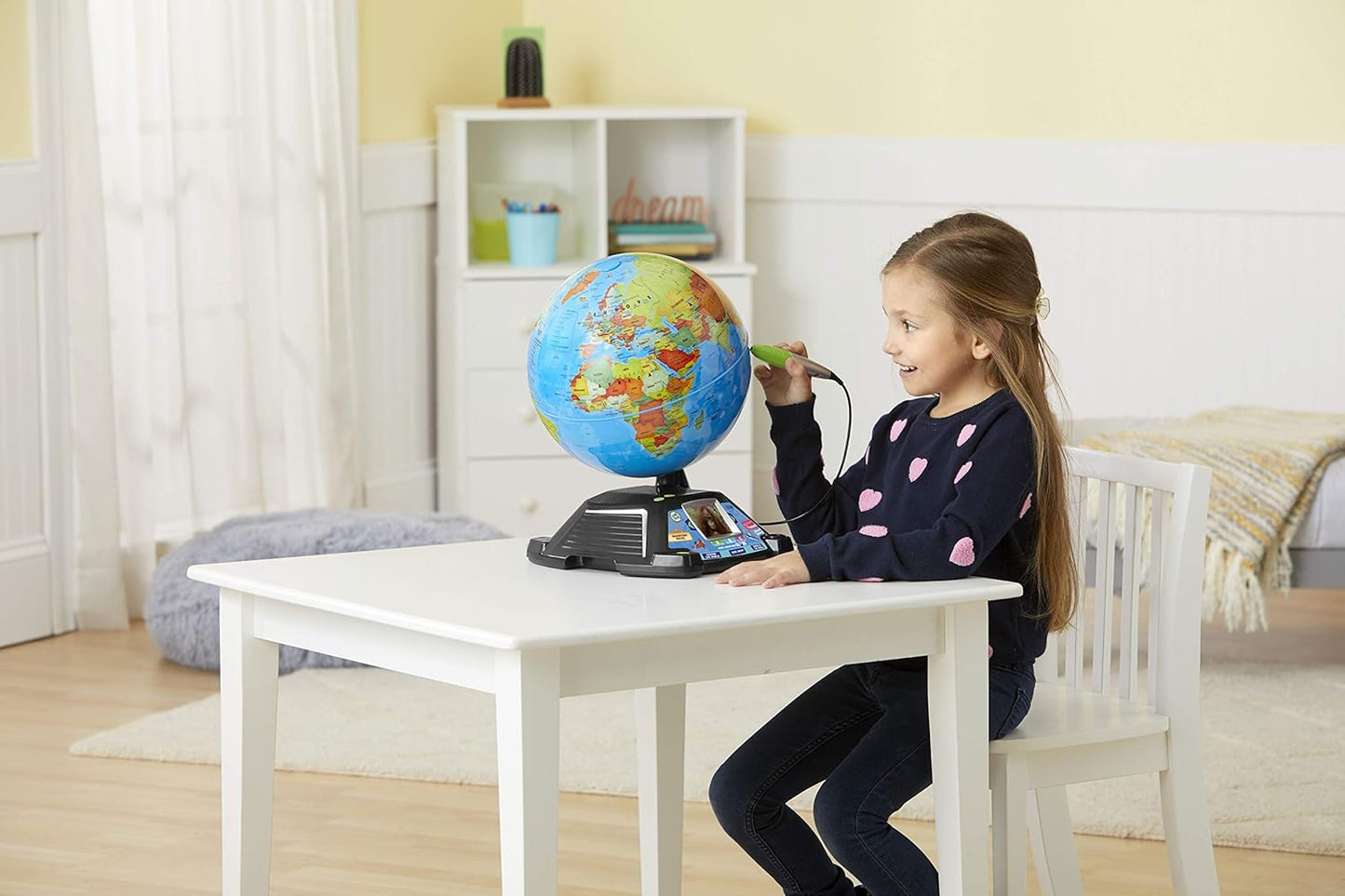 LeapFrog Magic Adventures Globe - Interactive Educational Children's Globe with LCD Screen - New Condition