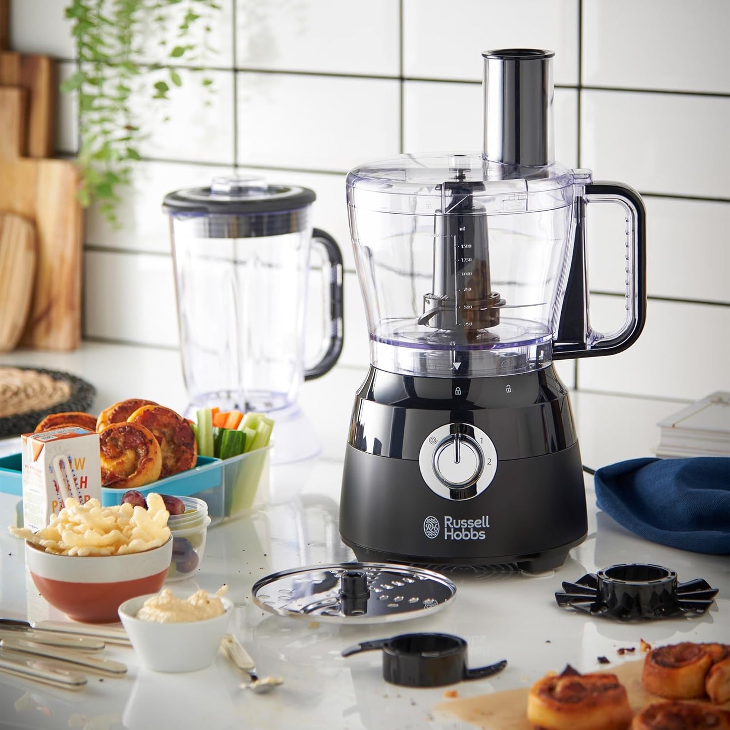 Russell Hobbs RHFP5BLK Desire Food Processor 1.5L 600W - Good Condition