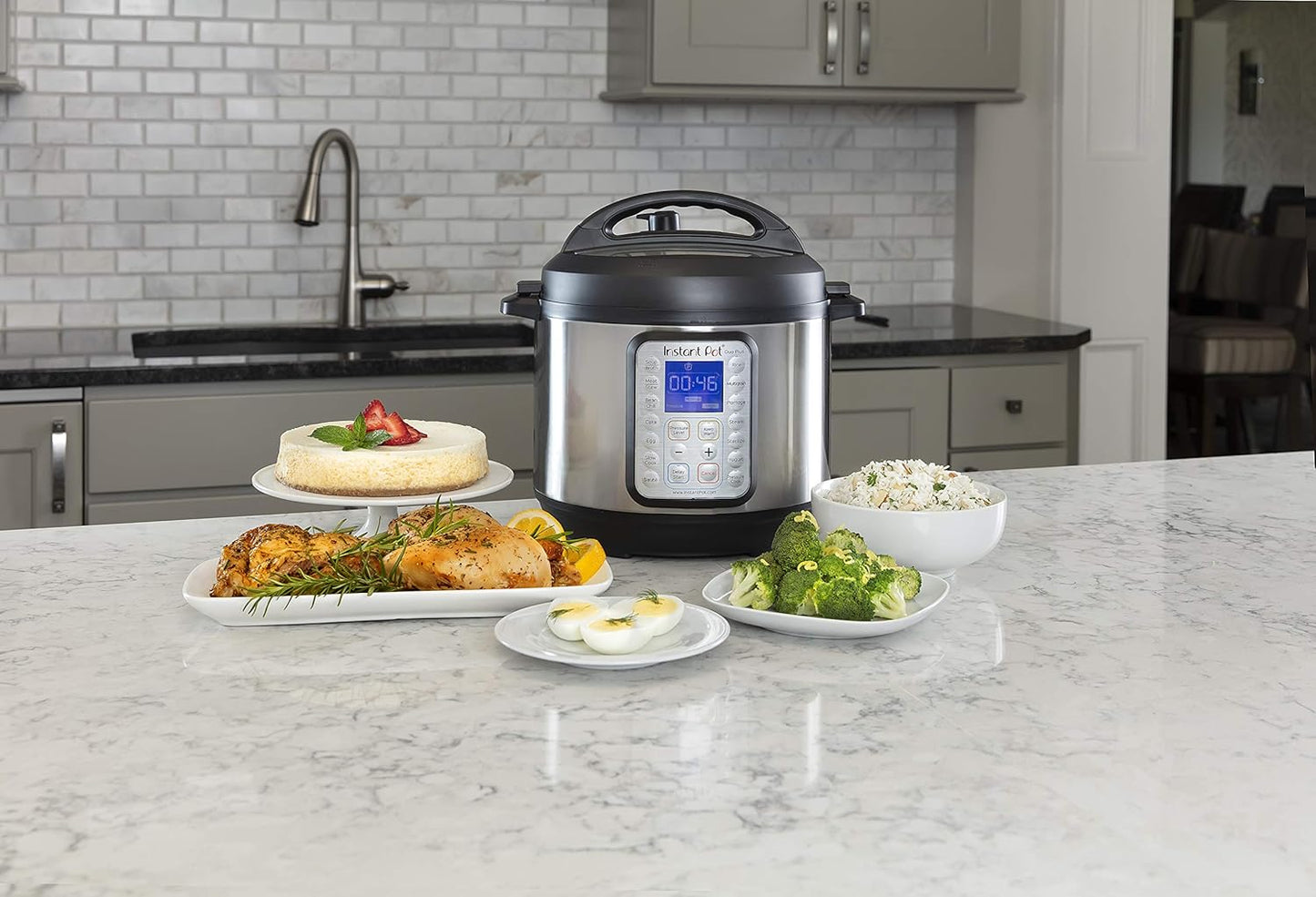 Instant Pot 9-in-1 Duo Plus 8L Electric Pressure Cooker, 13 Smart Programs - Good Condition